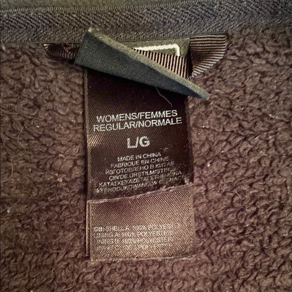 The North Face Women's Soft Fleece Jacket - Picture 5 of 5